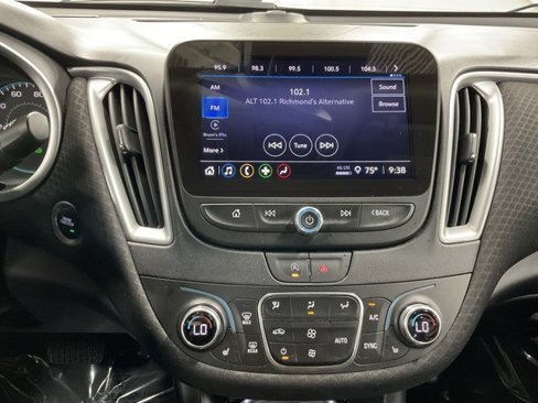 Used 2024 Chevrolet Malibu LT image 22