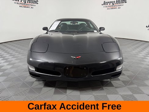 Used 1998 Chevrolet Corvette Coupe w/ Memory Pkg image 3