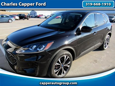 Used 2022 Ford Escape SE w/ SE Sport Appearance Package image 1