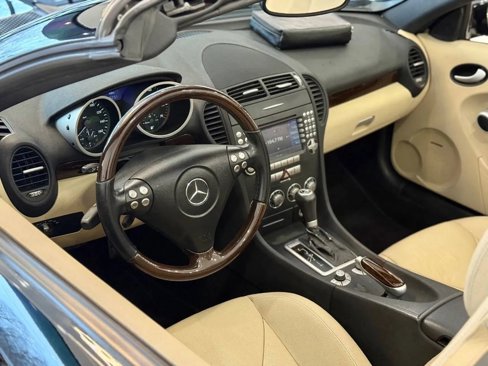 Used 2005 Mercedes-Benz SLK 350 image 8