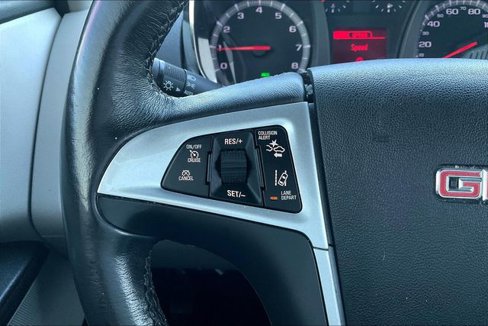 Used 2017 GMC Terrain SLE w/ Driver Alert Package I image 16