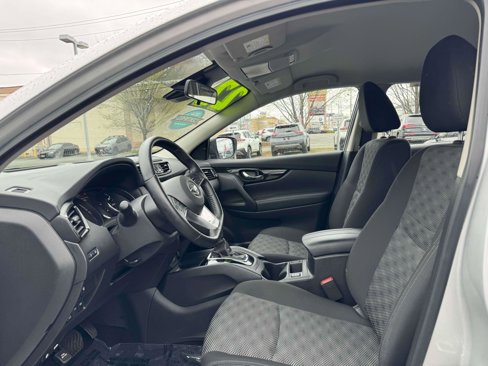 Used 2022 Nissan Rogue Sport SV image 29