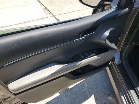 Used 2019 Toyota Camry SE image 8