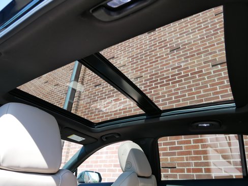 Used 2024 Cadillac XT4 Premium Luxury w/ Technology Package image 12