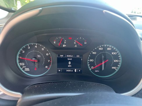 Used 2024 Chevrolet Malibu LT image 36
