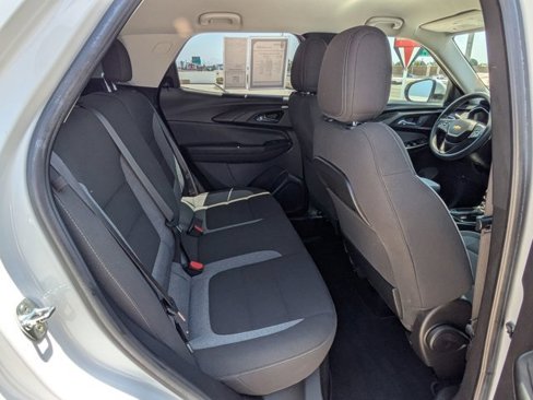 Used 2021 Chevrolet TrailBlazer LT w/ LPO, Blackout Package image 7