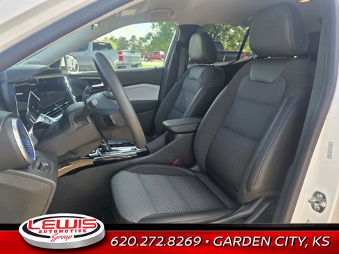 Used 2024 Chevrolet Trax LT image 18