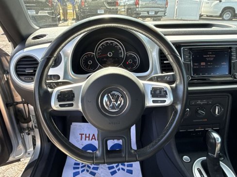 Used 2016 Volkswagen Beetle 1.8T SE image 11