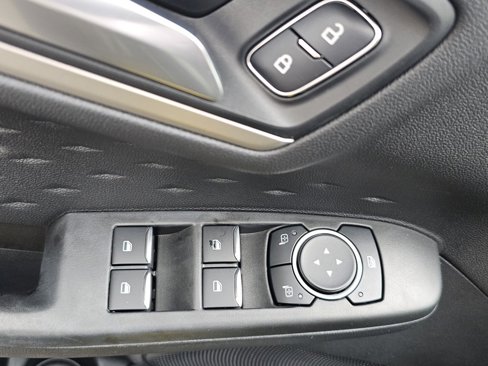 Used 2020 Ford Escape SE image 29