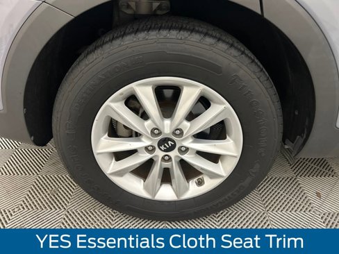 Used 2020 Kia Sorento LX image 23