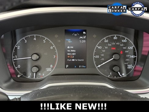 Used 2025 Toyota Corolla SE w/ SE Package image 33