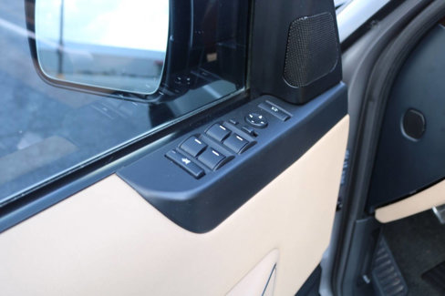 Used 2010 Land Rover Range Rover Supercharged image 47