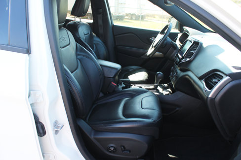 Used 2019 Jeep Cherokee High Altitude image 44