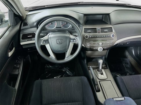 Used 2011 Honda Accord LX image 3