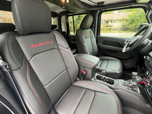 New 2025 Jeep Gladiator Rubicon image 16