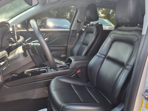 Used 2021 Lincoln Corsair AWD image 11