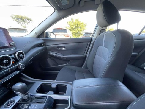 Used 2024 Nissan Sentra SV image 27