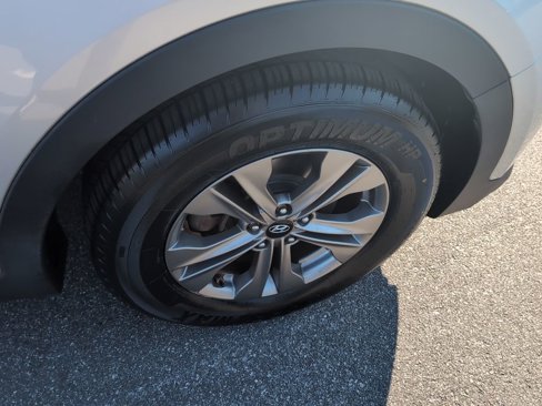 Used 2015 Hyundai Santa Fe Sport image 9