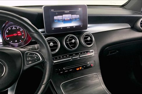 Used 2018 Mercedes-Benz GLC 300 4MATIC image 14
