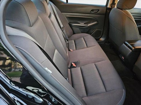 Used 2024 Nissan Altima 2.5 SV image 19