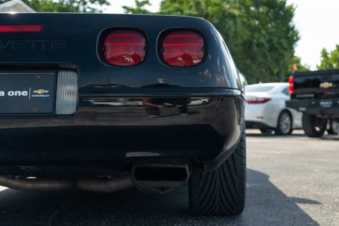 Used 1992 Chevrolet Corvette Convertible image 11