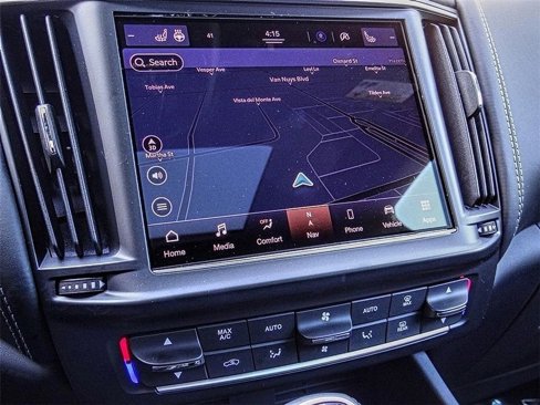 New 2023 Maserati Levante Modena image 10