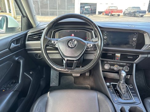 Used 2019 Volkswagen Jetta SEL w/ Cold Weather Package image 13