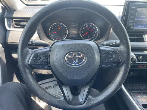Used 2022 Toyota RAV4 XLE image 8