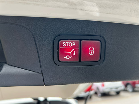 Used 2018 Mercedes-Benz GLC 300 image 24