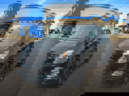 Used 2018 Buick Encore Essence image 4