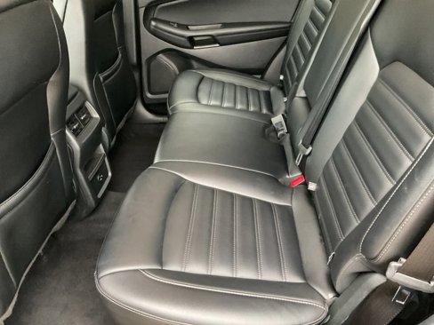 Used 2022 Ford Edge SEL image 25