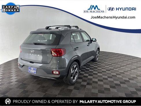 Certified 2024 Hyundai Venue SEL image 9