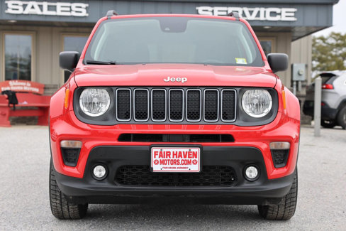 Used 2023 Jeep Renegade Latitude w/ Premium Group image 8