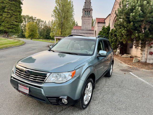 Used 2010 Subaru Forester 2.5X Limited image 2