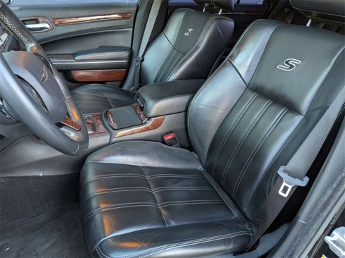 Used 2017 Chrysler 300 S w/ 300S Premium Group image 12