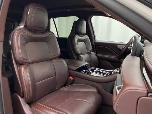 Used 2023 Lincoln Aviator Black Label Grand Touring w/ Class IV Trailer Tow Package image 19