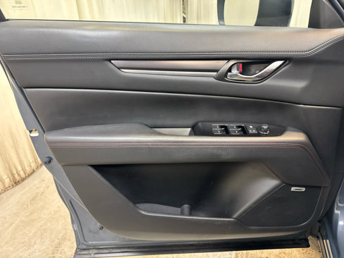 Used 2021 MAZDA CX-5 Carbon Edition image 26