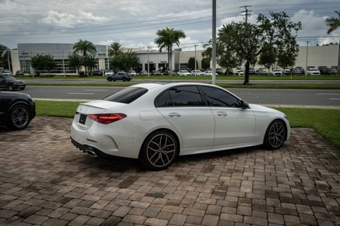 Used 2022 Mercedes-Benz C 300 Sedan image 5