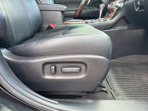 Used 2013 Toyota Highlander Limited image 35