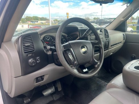 Used 2009 Chevrolet Silverado 3500 W/T image 15