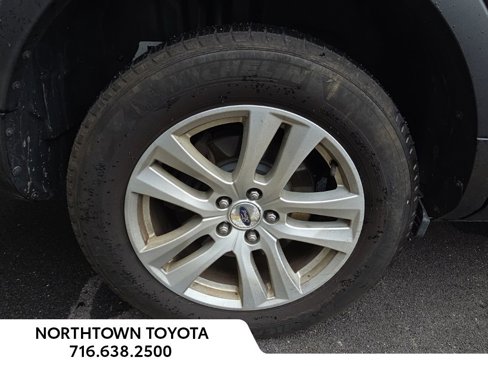 Used 2019 Ford Explorer XLT image 6