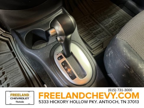 Used 2016 Nissan Versa SV image 15