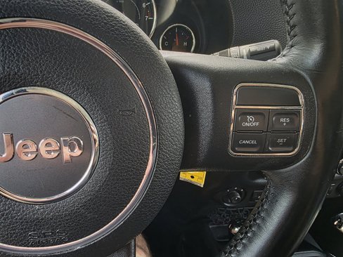 Used 2014 Jeep Wrangler Unlimited Sahara w/ Dual Top Group image 22