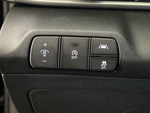 Used 2023 Hyundai Elantra SE image 31