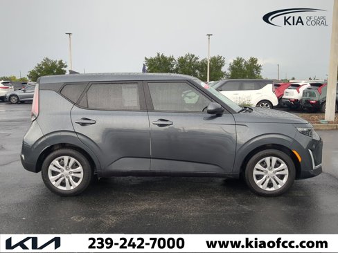 Certified 2023 Kia Soul LX image 4