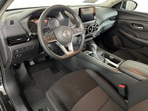 Used 2023 Nissan Sentra SV image 3