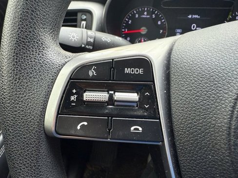 Used 2019 Kia Sorento LX image 6