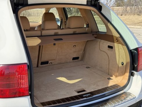 Used 2004 Porsche Cayenne S image 31