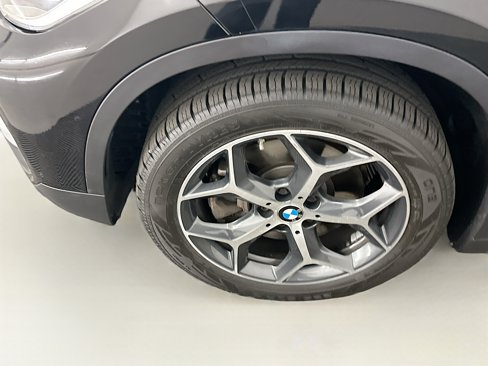Used 2018 BMW X1 xDrive28i image 11