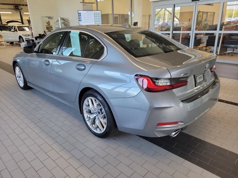 Used 2025 BMW 330i xDrive Sedan image 7